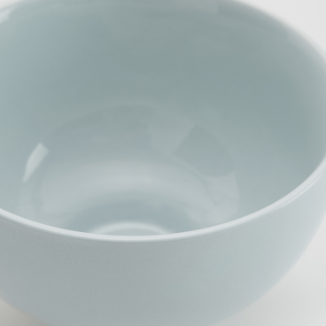 Bowl on a foot - light blue