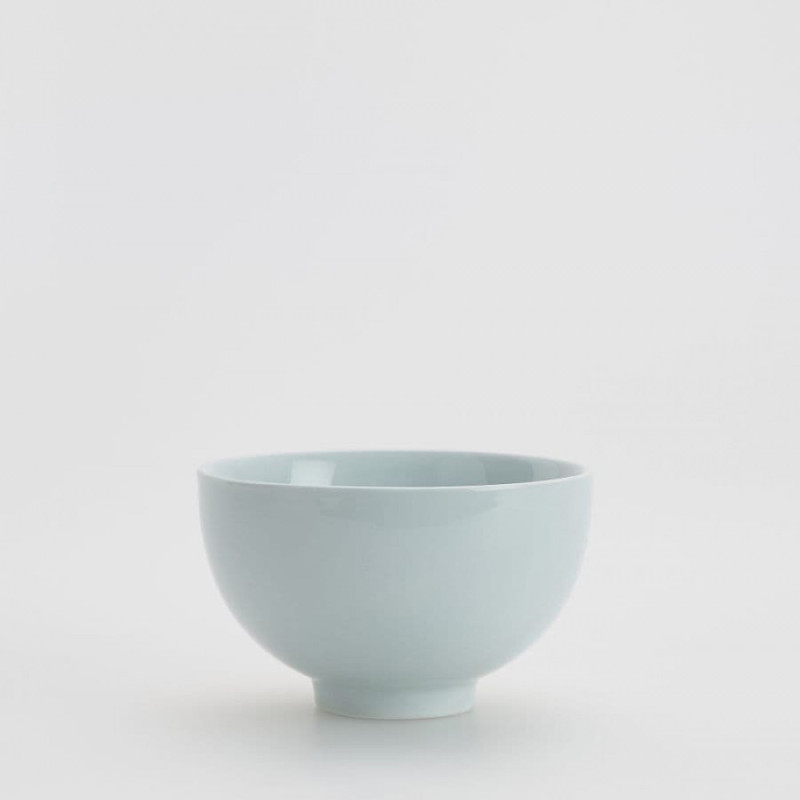 Bowl on a foot - light blue