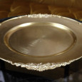 Club plate gold with ornament