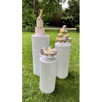 Ribbed pedestals - set