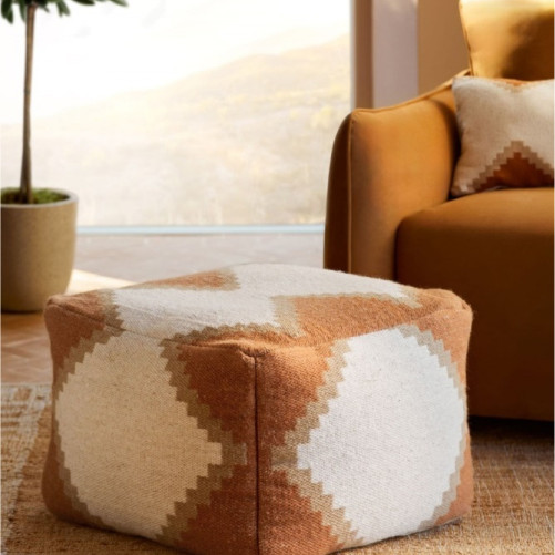 Geometric pouf I