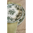 Green majolica plate 27cm